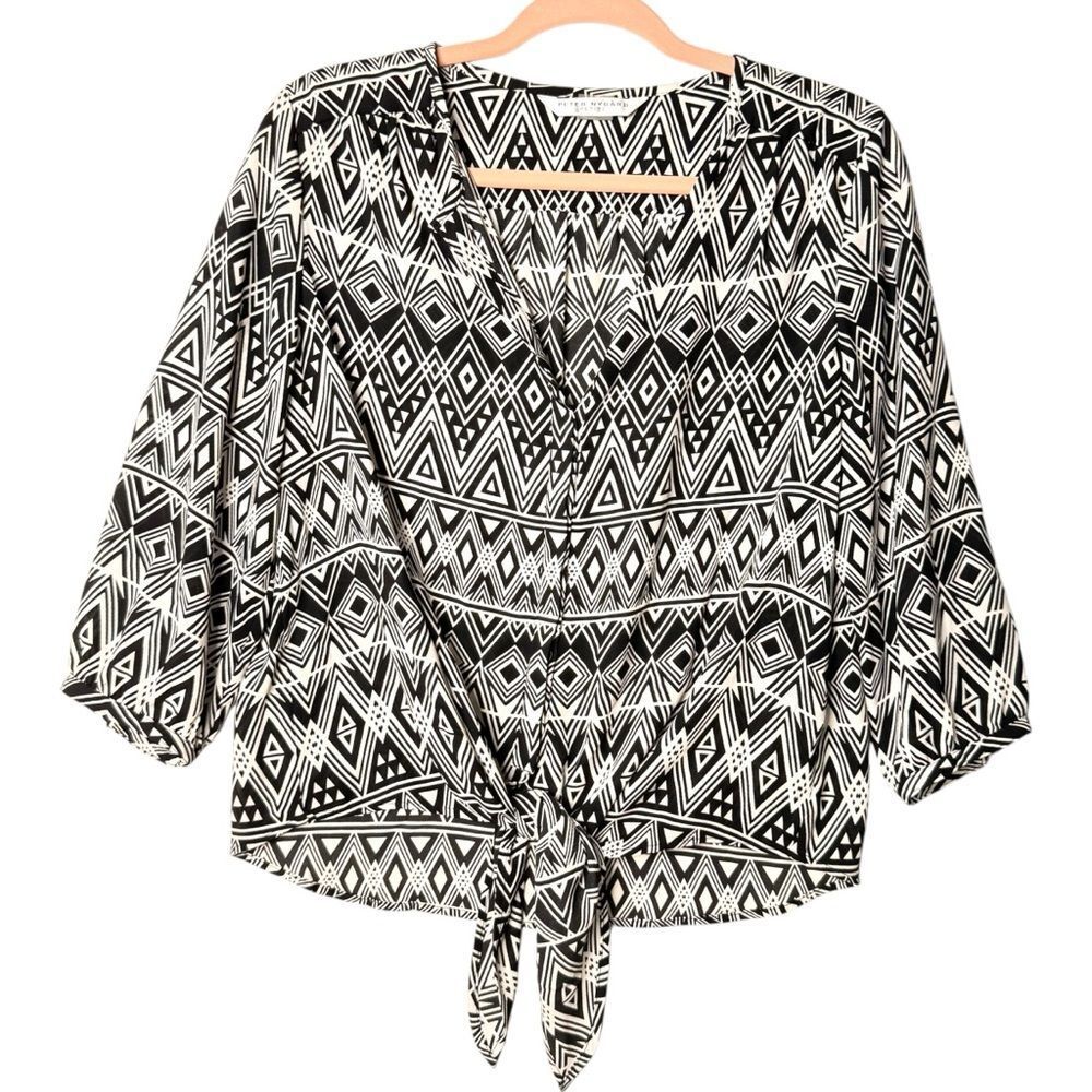 Peter Nygard Top Black White Geometric Blouse 3/4 Sleeve Buttons Down Size 6P